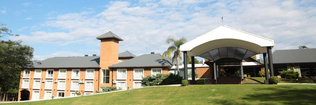 Howard Johnson Hotel & Spa Villa General Belgrano Εξωτερικό φωτογραφία