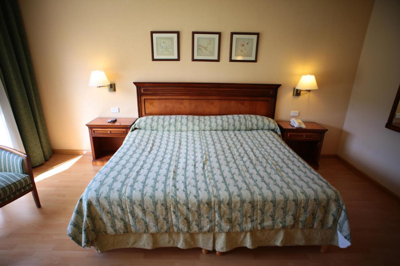 Howard Johnson Hotel & Spa Villa General Belgrano Εξωτερικό φωτογραφία